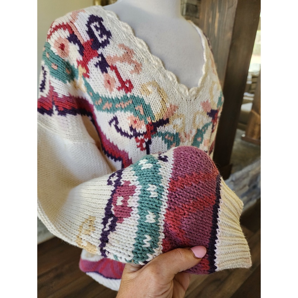 Vintage 90s Hunters Run Cottagecore Granny Floral Scalloped V-Neck Knit Sweater - Picture 6 of 11